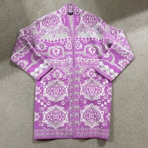 Badgley Mischka Pink/White Patterned long cardigan sweater. soft & well made!